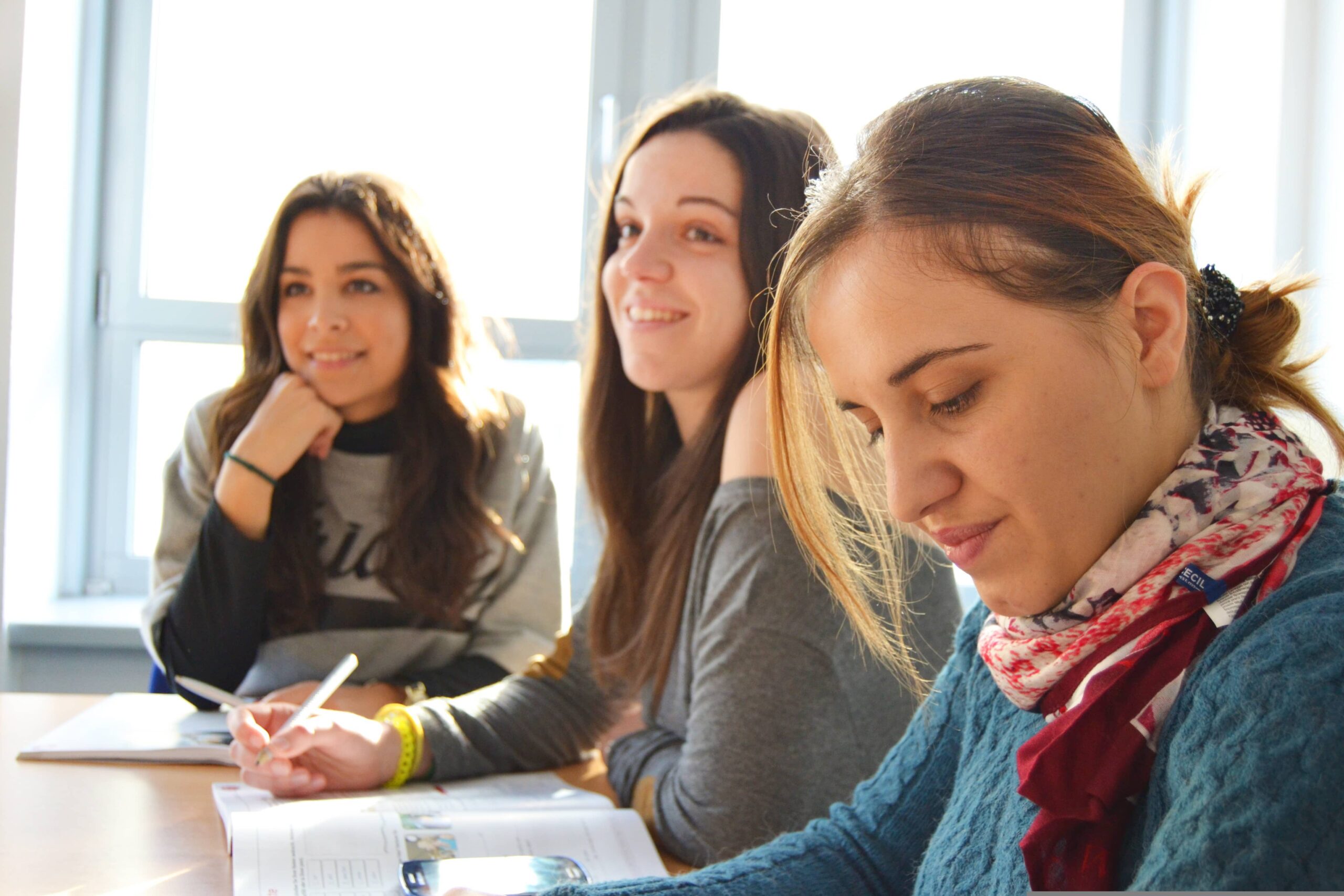 Apprentissage collectif : Apprendre en groupe est-il plus efficace que seul ?